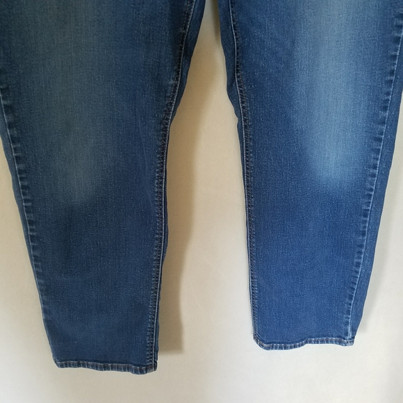 MENS LEVI STRAUSS & CO. 541 Jeans W44 x L32. Condi - Picture 4 of 8